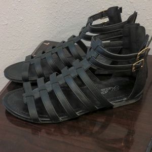 Katliu Sandals
